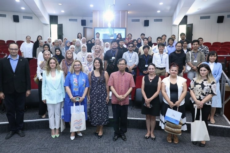 Dokuz Eylül'de Taylandlı öğrenciler buluştu