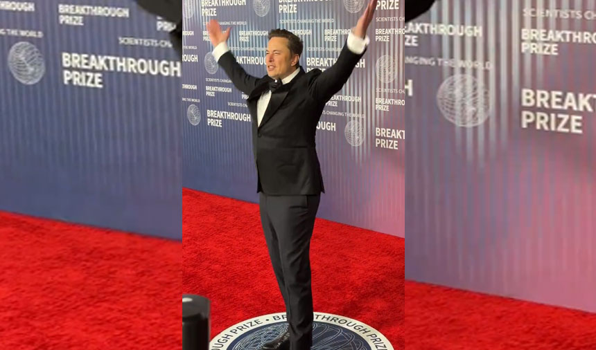 Elon Musk'ın Breakthrough Ödülleri Kırmızı Halı Pozları Olay Yarattı