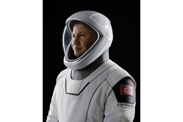 İlk Türk Astronot Alper Gezeravcı, Uluslararası Uzay İstasyonu'ndan Ayrılıyor