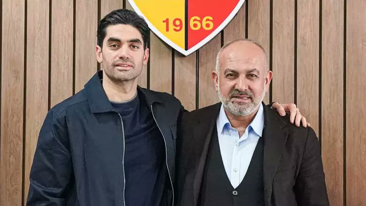 Kayserispor'da Ali Karimi Sevinci: 3 Yıllık Yeni Sözleşme!